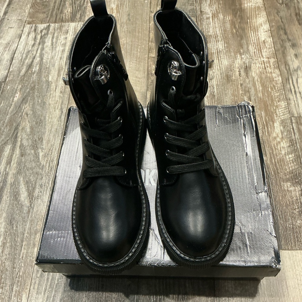 DKNY Girls' Black Lace-Up Combat Boots Size 5